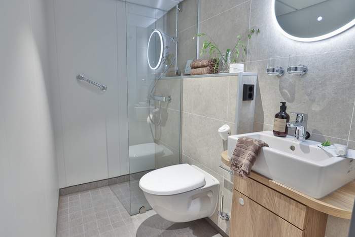 MV Vikingfjord Ensuite Wide 2 Secret Atlas.jpg